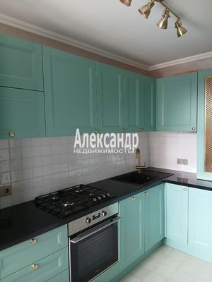 Продам трехкомнатную (3-комн.) квартиру, Рубинштейна ул, 12, Санкт-Петербург г