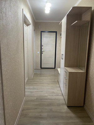 Продам трехкомнатную (3-комн.) квартиру, Дзержинского ул, 172, Калининград г