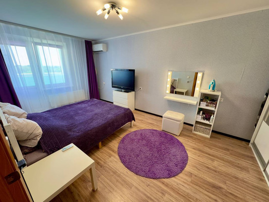 Продам однокомнатную (1-комн.) квартиру, им. Снесарева ул, 18, Краснодар г
