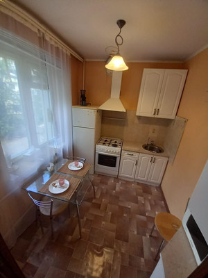 Продам трехкомнатную (3-комн.) квартиру, Звёздный б-р, 14, Москва г