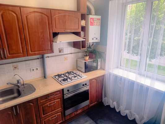 Продам двухкомнатную (2-комн.) квартиру, Невская ул, 13, Калининград г