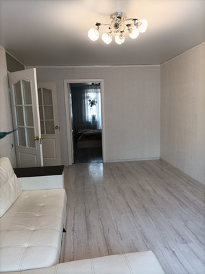 Продам трехкомнатную (3-комн.) квартиру, Адмирала Трибуца наб, 41, Калининград г