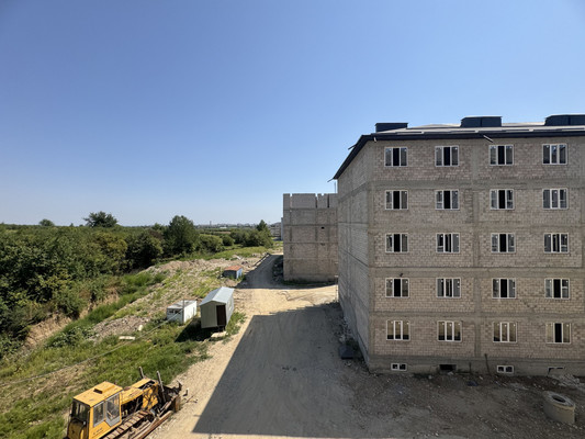 Продам однокомнатную (1-комн.) квартиру, Солнечная ул, 10, Нальчик г