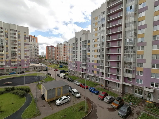 Продам однокомнатную (1-комн.) квартиру, Екатерининская ул, 10, Мурино п