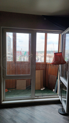 Продам трехкомнатную (3-комн.) квартиру, Солнечный б-р, 2, Лопатино рп