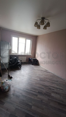 Продам трехкомнатную (3-комн.) квартиру, Солнечный б-р, 2, Лопатино рп