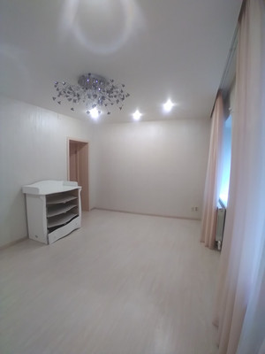 Продам двухкомнатную (2-комн.) квартиру, Бакунина ул, 135, Пенза г