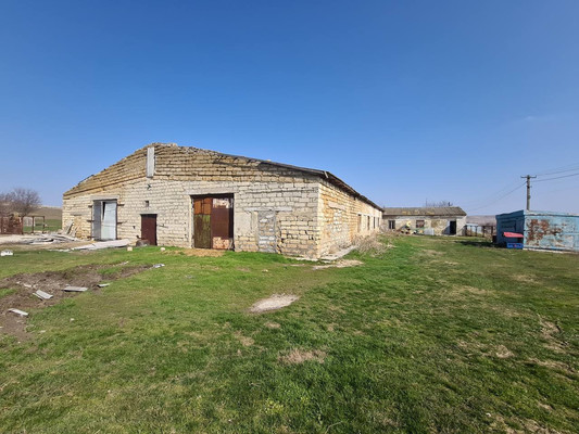 Продам коммерческое помещение 1 743,82 м2, Комарова ул, 131, Литвиненково с