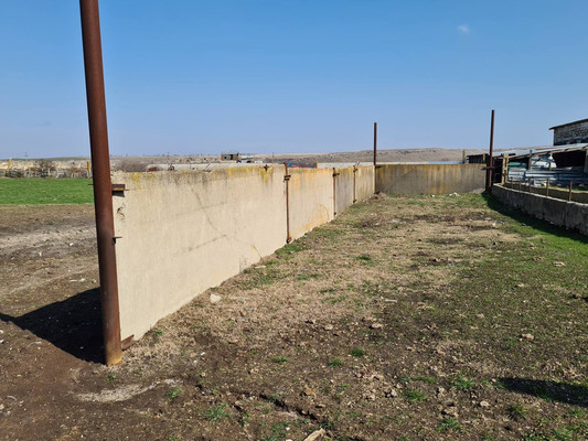 Продам коммерческое помещение 1 743,82 м2, Комарова ул, 131, Литвиненково с