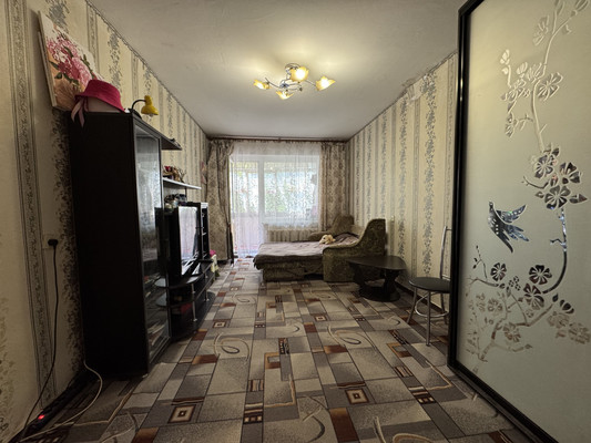 Продам многокомнатную квартиру, Героев Сталинграда ул, 17а, Симферополь г