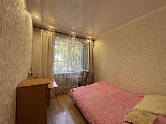 Продам многокомнатную квартиру, Героев Сталинграда ул, 17а, Симферополь г