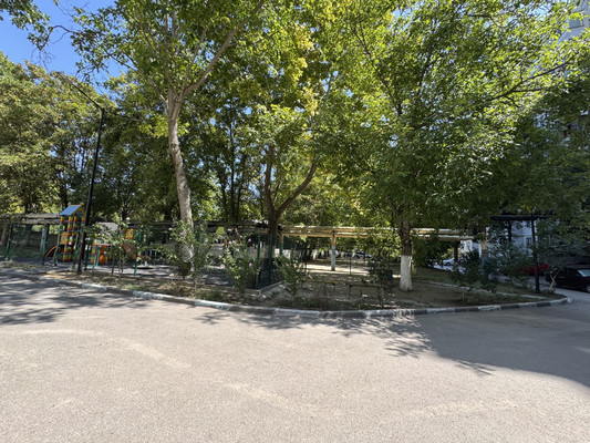 Продам многокомнатную квартиру, Героев Сталинграда ул, 17а, Симферополь г