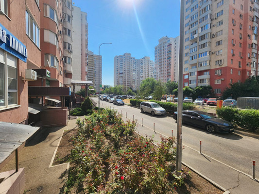 Продам однокомнатную (1-комн.) квартиру, им. Александра Покрышкина ул, 2/2, Краснодар г
