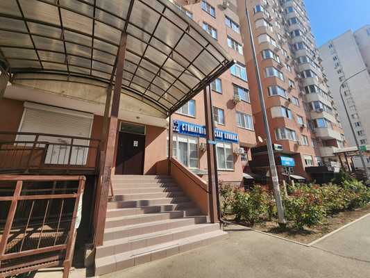 Продам однокомнатную (1-комн.) квартиру, им. Александра Покрышкина ул, 2/2, Краснодар г