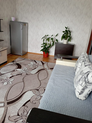 Продам двухкомнатную (2-комн.) квартиру, 12 Марта ул, 146к2, Майкоп г