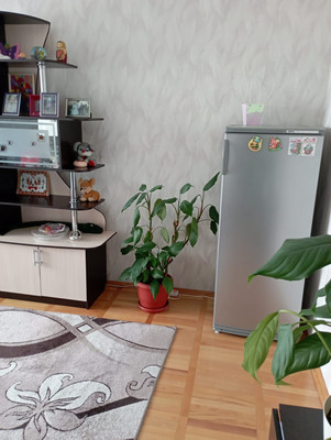 Продам двухкомнатную (2-комн.) квартиру, 12 Марта ул, 146к2, Майкоп г