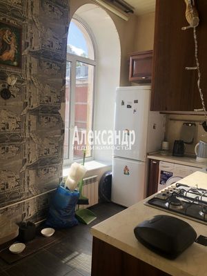 Продам двухкомнатную (2-комн.) квартиру, Мануильского ул, 2, Кронштадт г