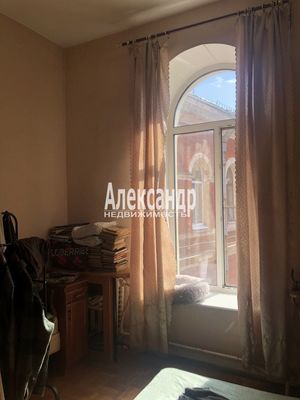 Продам двухкомнатную (2-комн.) квартиру, Мануильского ул, 2, Кронштадт г