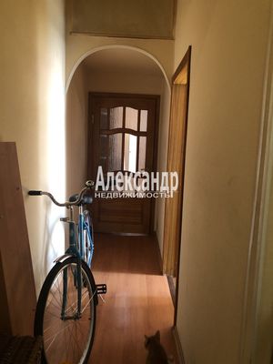 Продам двухкомнатную (2-комн.) квартиру, Мануильского ул, 2, Кронштадт г