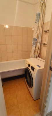Продам двухкомнатную (2-комн.) квартиру, Пришвина (Опалиха мкр.) ул, 3, Красногорск г