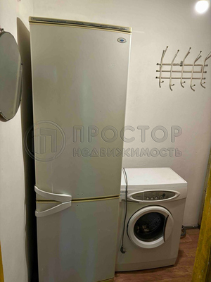 Продам трехкомнатную (3-комн.) квартиру, Трофимова ул, 24к1, Москва г