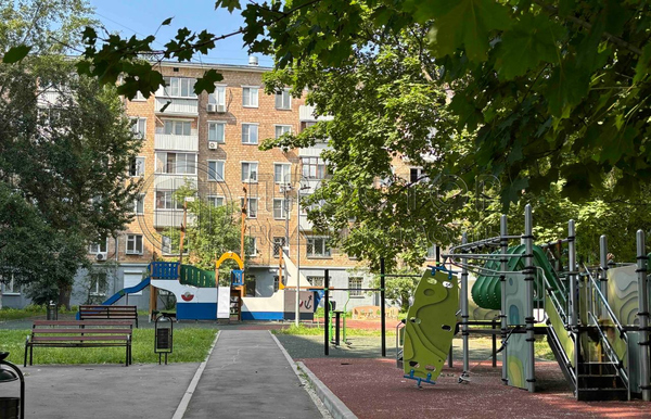 Продам трехкомнатную (3-комн.) квартиру, Трофимова ул, 24к1, Москва г