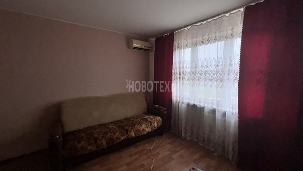 Сдам двухкомнатную (2-комн.) квартиру, Надежды ул, 1, Крымск г