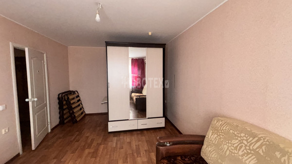 Сдам двухкомнатную (2-комн.) квартиру, Надежды ул, 1, Крымск г