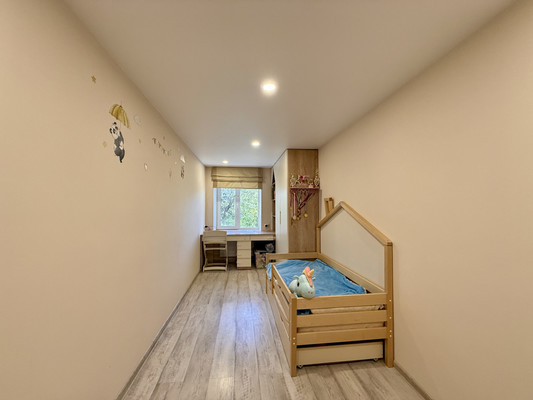 Продам трехкомнатную (3-комн.) квартиру, Белова ул, 16, Мирное с