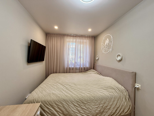 Продам трехкомнатную (3-комн.) квартиру, Белова ул, 16, Мирное с