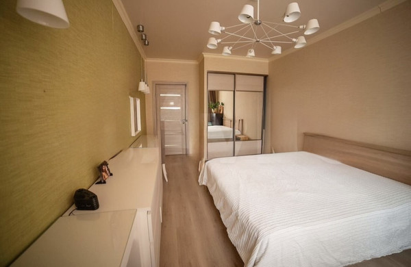 Продам трехкомнатную (3-комн.) квартиру, Кальная ул, 5, Рязань г