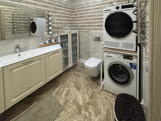 Продам трехкомнатную (3-комн.) квартиру, Кальная ул, 5, Рязань г