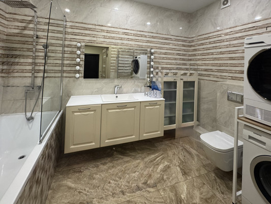 Продам трехкомнатную (3-комн.) квартиру, Кальная ул, 5, Рязань г