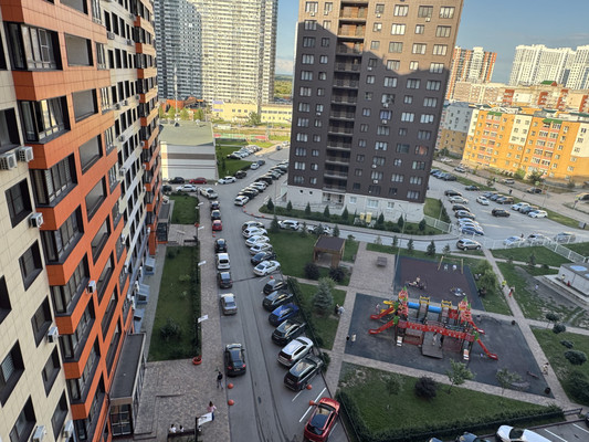 Продам трехкомнатную (3-комн.) квартиру, Кальная ул, 5, Рязань г