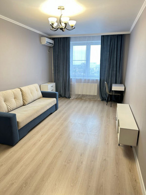 Продам однокомнатную (1-комн.) квартиру, Таманская ул, 130к3, Краснодар г