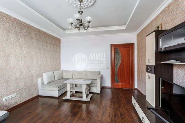 Продам двухкомнатную (2-комн.) квартиру, Красноармейская ул, 64, Нахабино рп