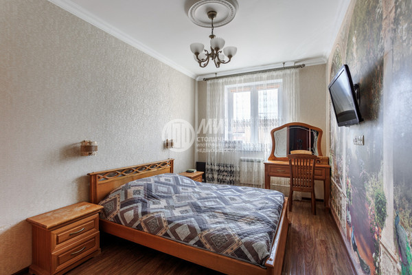 Продам двухкомнатную (2-комн.) квартиру, Красноармейская ул, 64, Нахабино рп