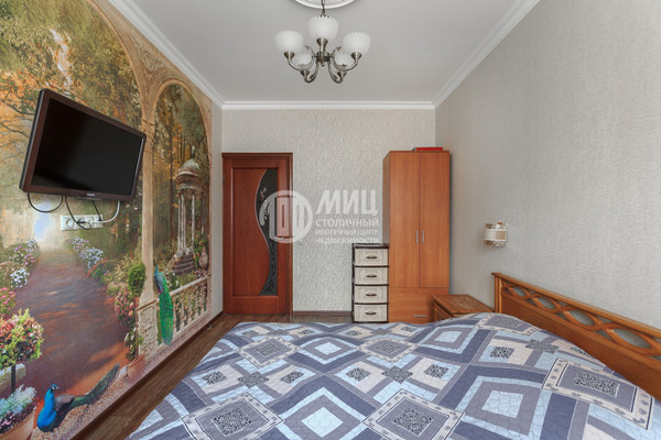 Продам двухкомнатную (2-комн.) квартиру, Красноармейская ул, 64, Нахабино рп