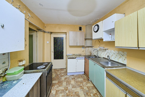 Продам комнату в 12-комн. квартире, Наставников пр-кт, 8Ак1, Санкт-Петербург г