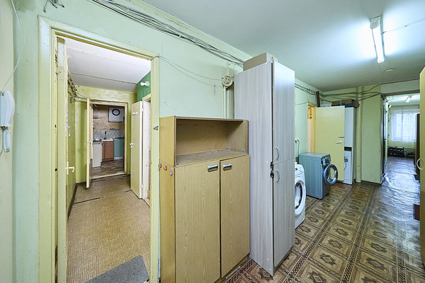 Продам комнату в 12-комн. квартире, Наставников пр-кт, 8Ак1, Санкт-Петербург г