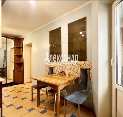 Продам трехкомнатную (3-комн.) квартиру, Котельникова аллея, 1, Санкт-Петербург г