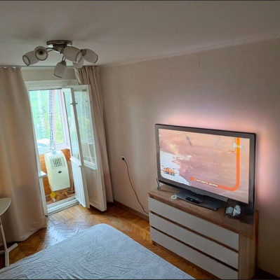 Продам двухкомнатную (2-комн.) квартиру, Ленинская ул, 2, Беседы с