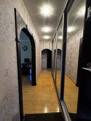 Продам трехкомнатную (3-комн.) квартиру, Комарова б-р, 42, Ростов-на-Дону г