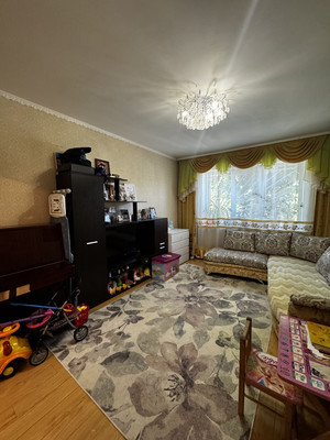 Продам трехкомнатную (3-комн.) квартиру, Комарова б-р, 42, Ростов-на-Дону г