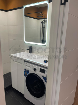 Продам трехкомнатную (3-комн.) квартиру, Окружной проезд, 10Б, Москва г