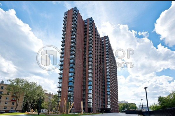Продам трехкомнатную (3-комн.) квартиру, Окружной проезд, 10Б, Москва г