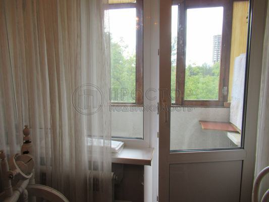 Продам однокомнатную (1-комн.) квартиру, Маршала Чуйкова ул, 7к1, Москва г