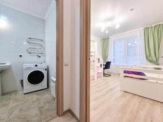 Продам двухкомнатную (2-комн.) квартиру, Дежнёва проезд, 30к3, Москва г