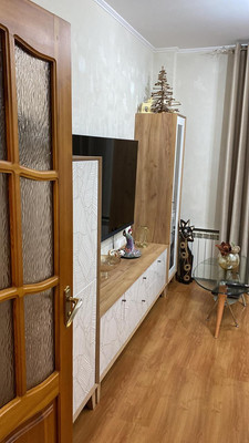 Продам трехкомнатную (3-комн.) квартиру, Ленина ул, 15, Волгодонск г