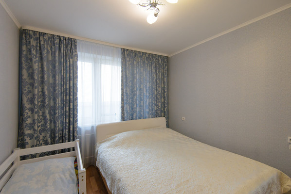 Продам двухкомнатную (2-комн.) квартиру, Петренко ул, 16а, Ростов-на-Дону г